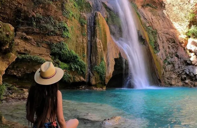 Apoala Falls & Mountains