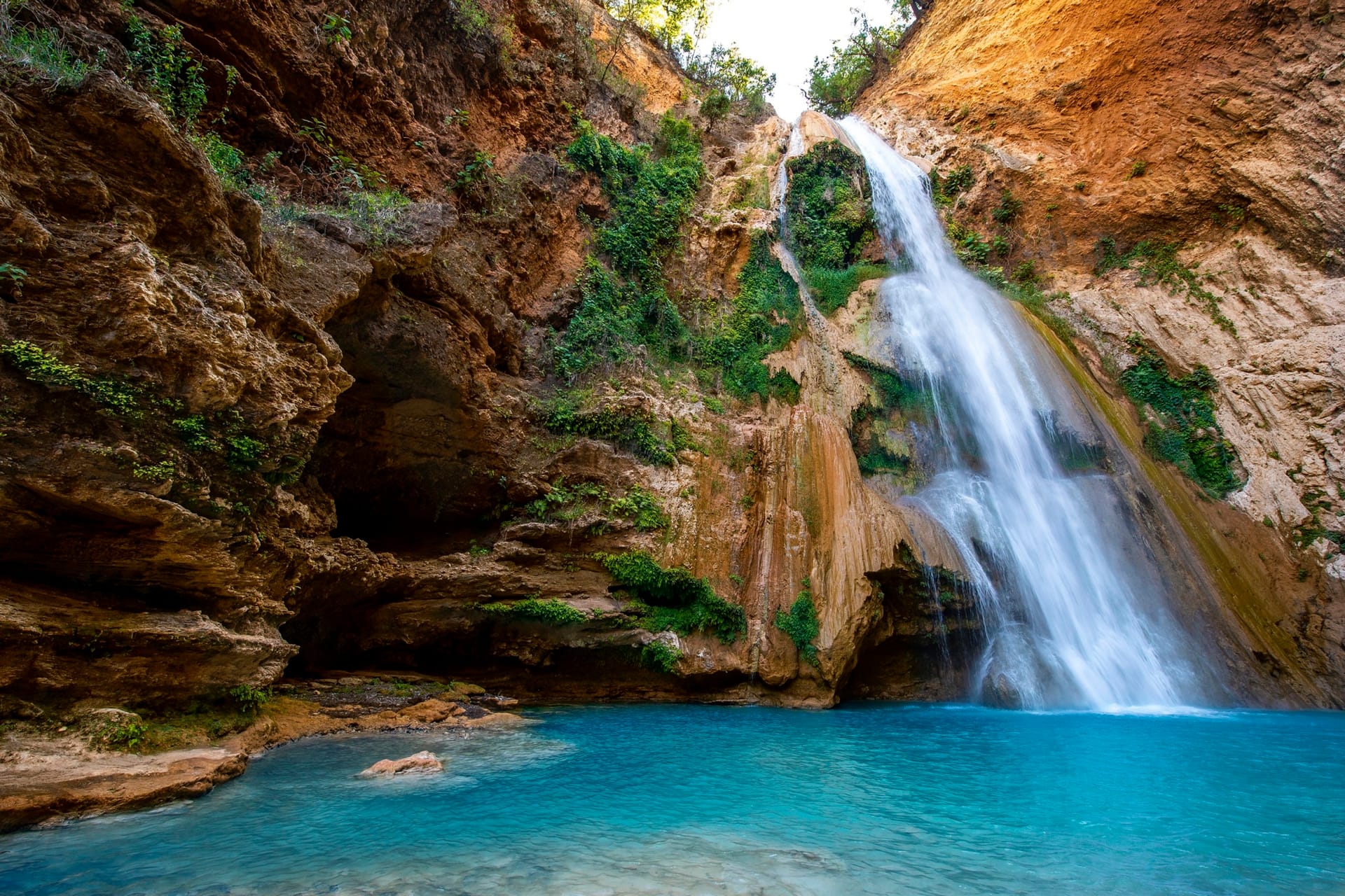 Hierve el Agua: Oaxaca’s Petrified Waterfalls (Complete Guide)