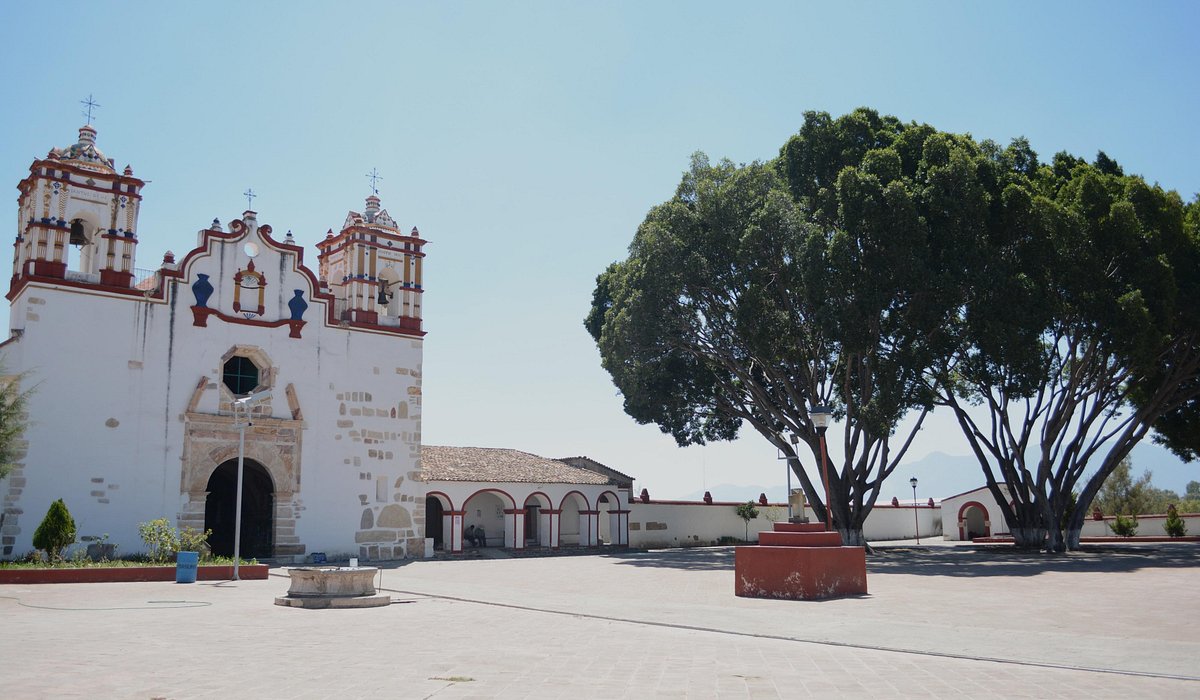 Teotitlán del Valle: The Story Behind Zapotec Rugs